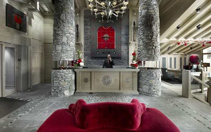 courchevel-hotel-le-k2-le-entrance