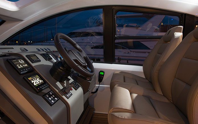 yacht-fairline-targa-48-open-10