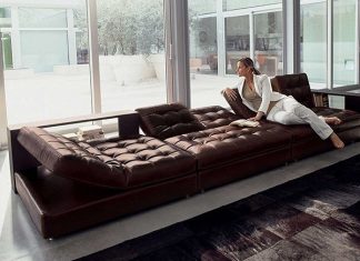 longhi-sofa-strike