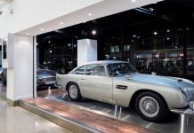 aston-martin-window-harrods-3