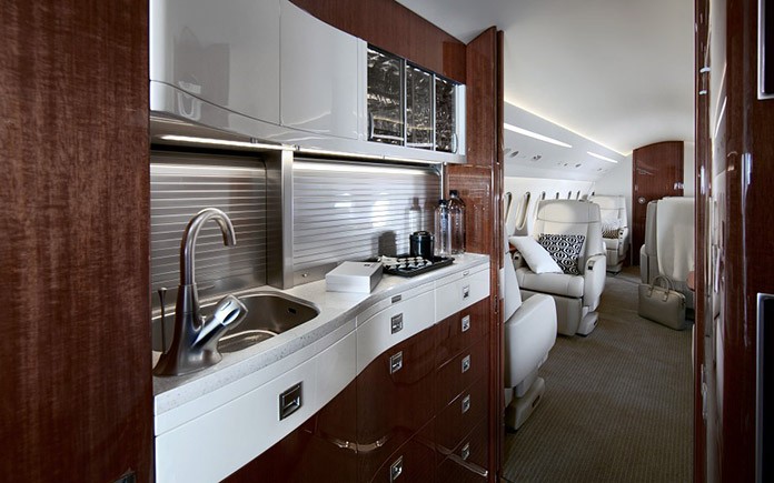 falcon-2000s-07