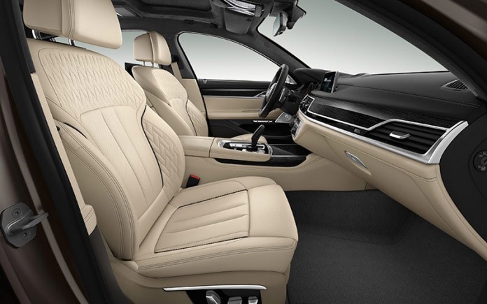 bmw-m760li-xdrive-15-696x435_c