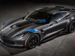 2017-chevrolet-corvette-grand-sport-001