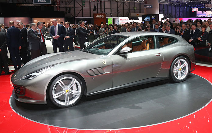 ferrari-gtc4-lusso-geneva-motor-show-3