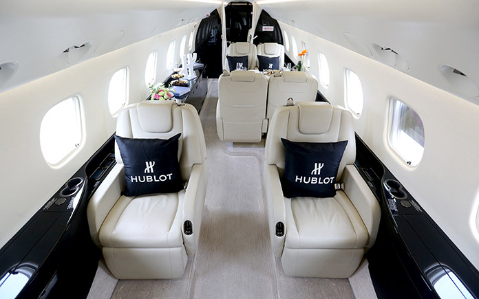 8-hublot-joins-hands-with-sino-jet-to-lead-the-premium-flying-experiences