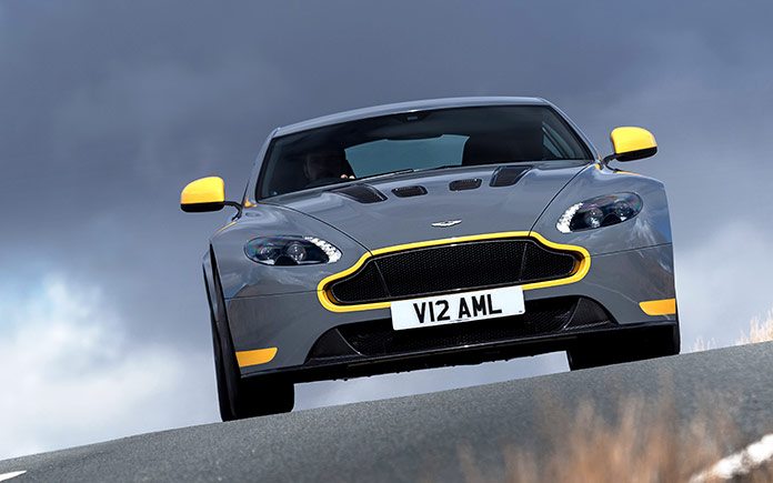 aston-martin-v12-vantage-s-manual-14