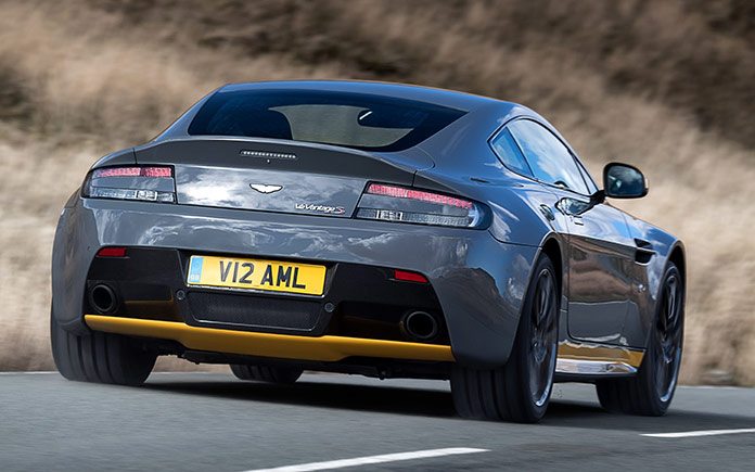 aston-martin-v12-vantage-s-manual-16