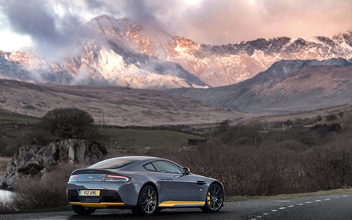 aston-martin-v12-vantage-s-manual-21