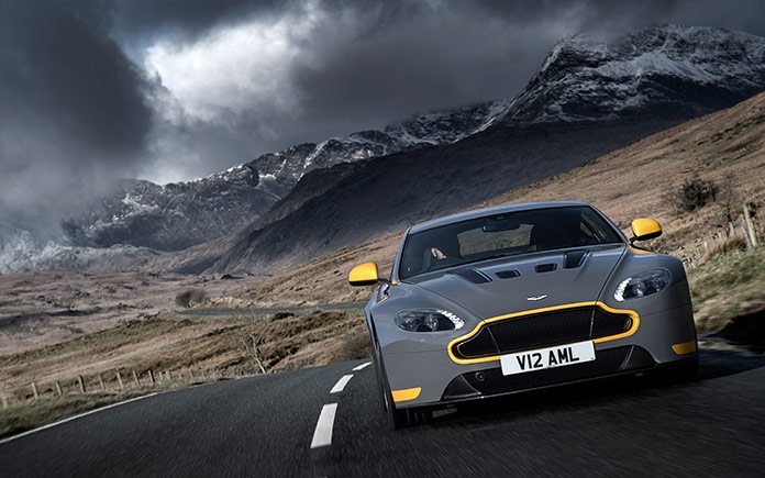aston-martin-v12-vantage-s-manual-22
