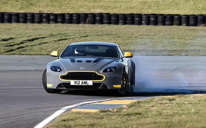 aston-martin-v12-vantage-s-manual-3