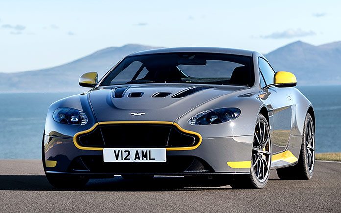 aston-martin-v12-vantage-s-manual-5