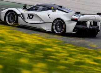 ferrari-fxx-k-on-track-tuscani