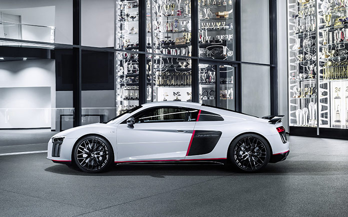 audi-r8-v10-plus-selection-24h-1