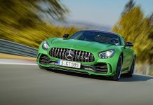 2017-mercedes-amg-gt-r-1