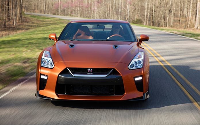 2017_nissan_gtr_07