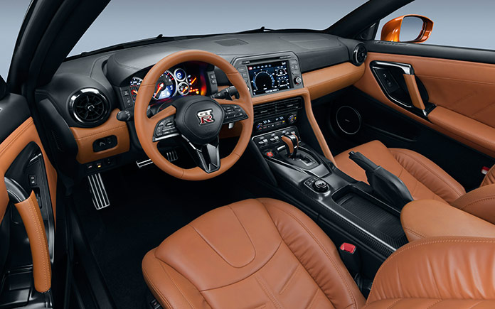 2017_nissan_gtr_41