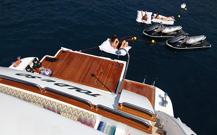 charter-benetti-vision-145-told-u-so-15
