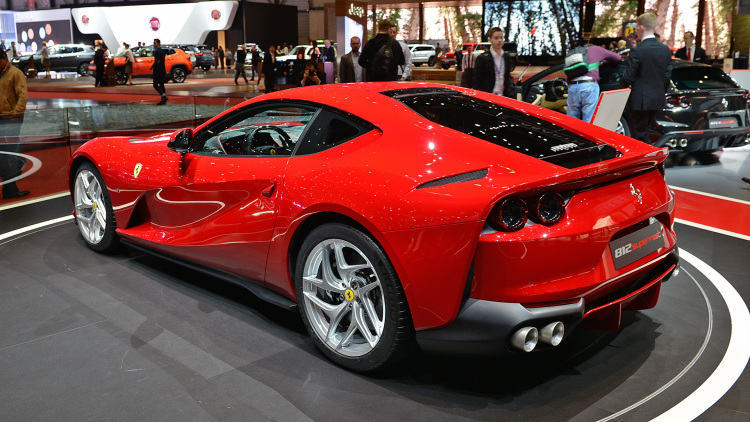 ferrari-812-superfast-geneva-motor-show-4