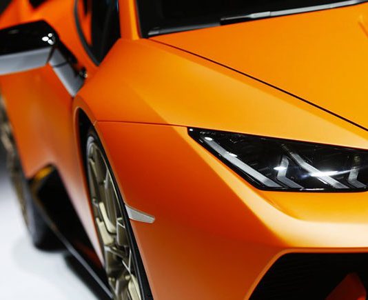 lamborghini-huracan-performante-geneva-front